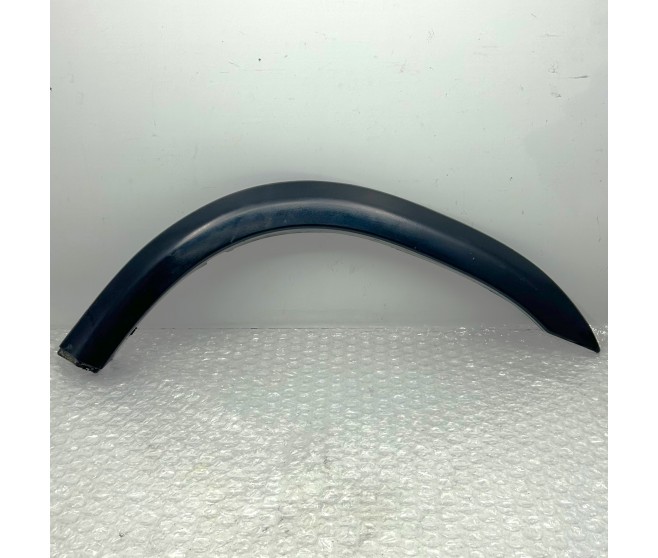 FRONT RIGHT OVERFENDER WHEEL ARCH TRIM FOR A MITSUBISHI MONTERO SPORT - K89W