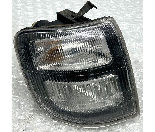 INDICATOR SIDE LAMP FRONT RIGHT FOR A MITSUBISHI PAJERO - V43W