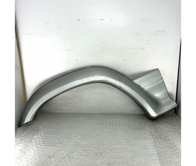 OVERFENDER REAR RIGHT FOR A MITSUBISHI V20-40W - OVERFENDER REAR RIGHT