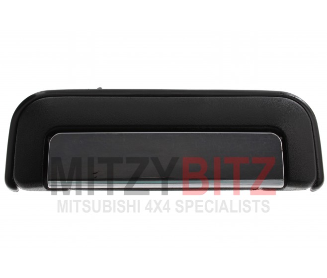 DOOR HANDLE FRONT RIGHT FOR A MITSUBISHI L200 - K62T