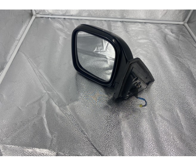 00-02 BLACK FRONT LEFT DOOR WING MIRROR  FOR A MITSUBISHI V60,70# - OUTSIDE REAR VIEW MIRROR