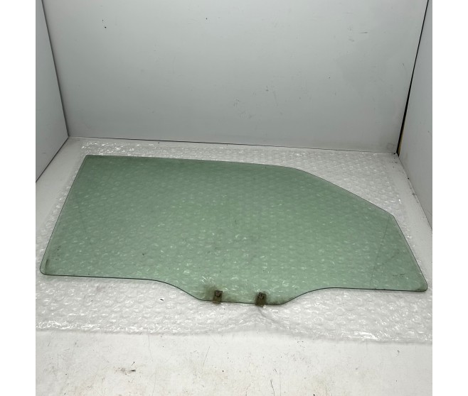 FRONT DOOR WINDOW GLASS RIGHT FOR A MITSUBISHI V87W - 3800/SHORT WAGON<07M-> - GLS(NSS4/EURO2),S5FA/T GCC / 2006-09-01 -> - FRONT DOOR WINDOW GLASS RIGHT