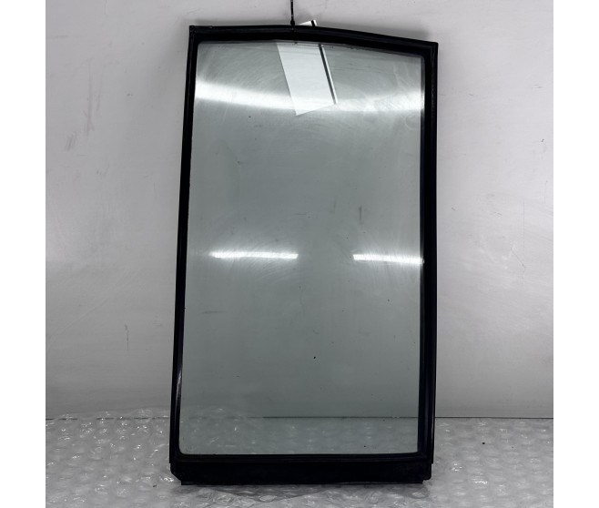 STATIONARY DOOR GLASS REAR LEFT FOR A MITSUBISHI PAJERO - V75W