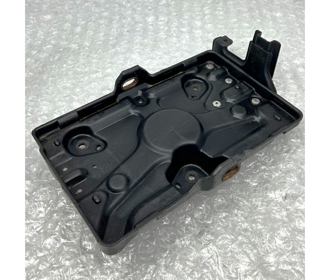 FRONT BATTERY TRAY FOR A MITSUBISHI V60# - BATTERY CABLE & BRACKET