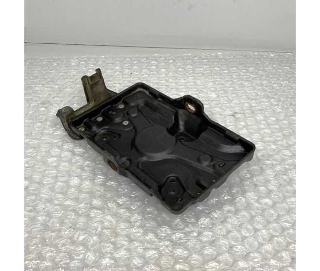 FRONT BATTERY TRAY FOR A MITSUBISHI V90# - BATTERY CABLE & BRACKET