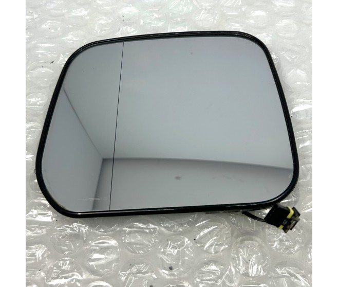 WING MIRROR GLASS ONLY LEFT FOR A MITSUBISHI PAJERO/MONTERO SPORT - K94W