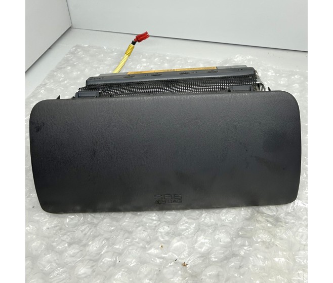 PASSENGER AIR BAG FOR A MITSUBISHI L200 - K64T