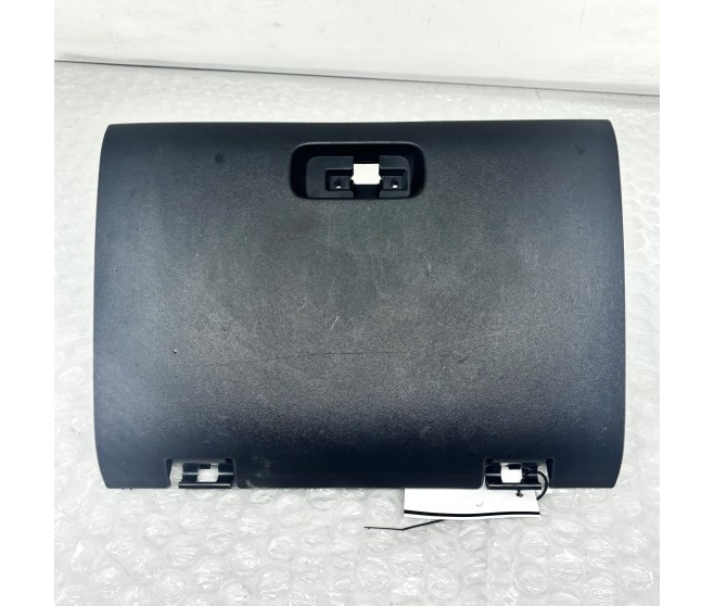 GLOVE BOX LOWER FOR A MITSUBISHI V60,70# - I/PANEL & RELATED PARTS