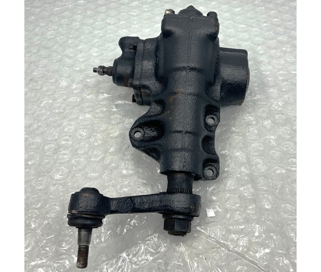 POWER STEERING GEAR BOX