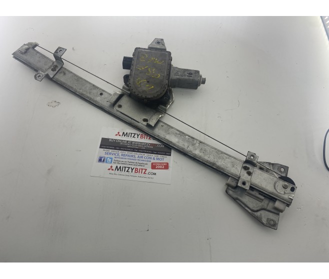 FRONT RIGHT WINDOW REGULATOR AND MOTOR FOR A MITSUBISHI PAJERO - V65W
