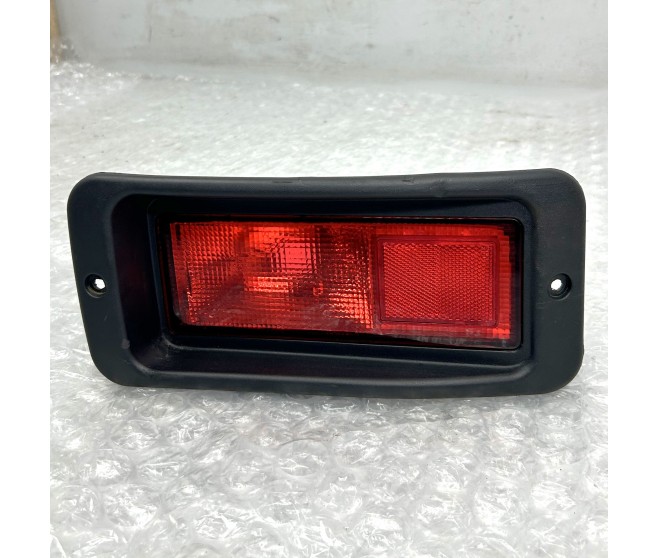 BUMPER TAIL LAMP REAR RIGHT NO LOOM FOR A MITSUBISHI CHASSIS ELECTRICAL - 