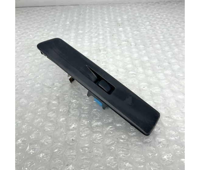 WINDOW SWITCH FRONT LEFT FOR A MITSUBISHI H60,70# - WINDOW SWITCH FRONT LEFT
