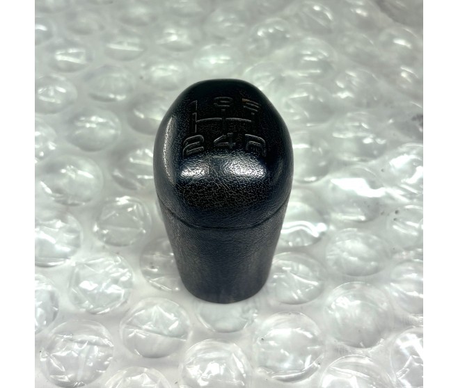 MANUAL GEAR LEVER KNOB FOR A MITSUBISHI H60,70# - M/T GEARSHIFT CONTROL