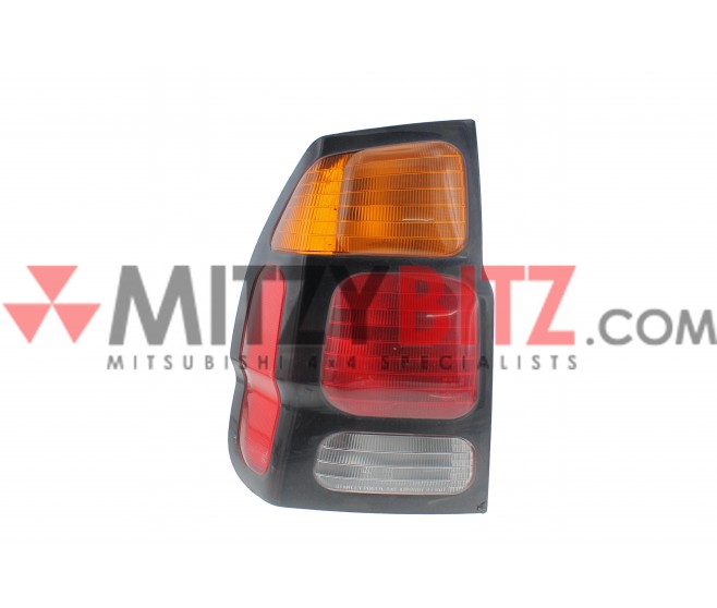 REAR LEFT BODY LIGHT LAMP FOR A MITSUBISHI CHASSIS ELECTRICAL - 
