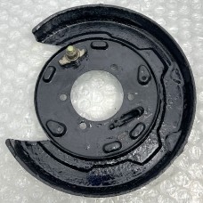 REAR BRAKE BACKING PLATE RIGHT