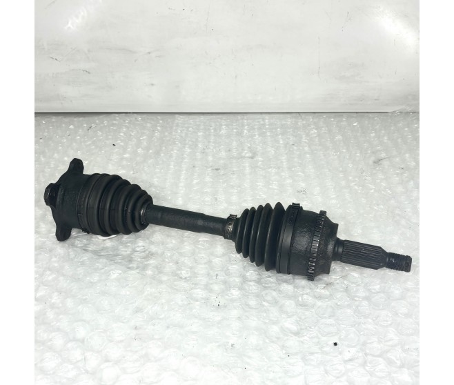 FRONT RIGHT DRIVESHAFT FOR A MITSUBISHI PAJERO SPORT - KH6W
