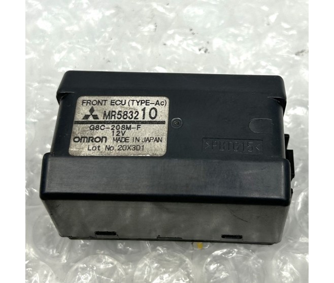 FRONT FUSE BOX ECU RELAY FOR A MITSUBISHI PAJERO/MONTERO - V78W