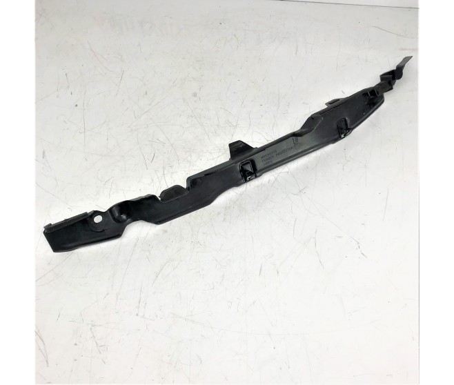 FRONT FENDER PROTECTOR LEFT FOR A MITSUBISHI GENERAL (EXPORT) - BODY
