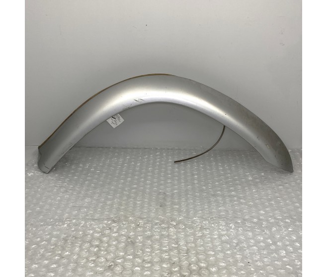 FRONT RIGHT OVERFENDER FOR A MITSUBISHI STRADA - K74T