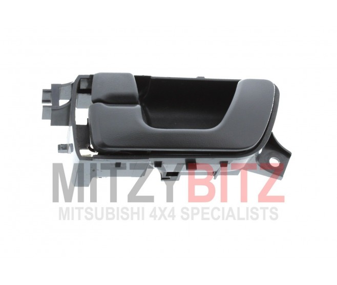 INNER DOOR HANDLE LEFT FOR A MITSUBISHI PAJERO - V68W