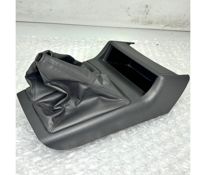 FLOOR CONSOLE TRIM WITH GEARSTICK GAITERS FOR A MITSUBISHI INTERIOR - 