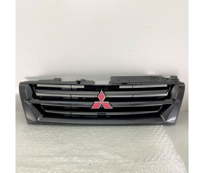 FRONT RADIATOR GRILLE FOR A MITSUBISHI V60# - FRONT RADIATOR GRILLE