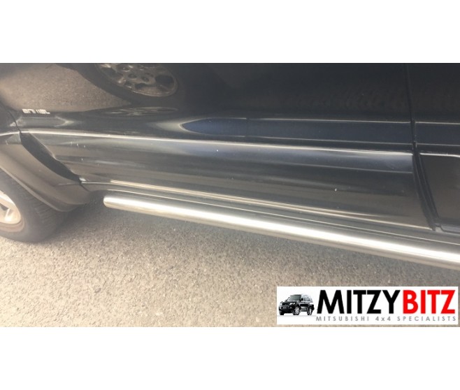 DOOR LOWER TRIM FRONT LEFT FOR A MITSUBISHI V78W - 3200D-TURBO/LONG WAGON<01M-> - GLX(NSS4/EURO3),S5FA/T S.AFRICA / 2000-02-01 - 2006-12-31 - 
