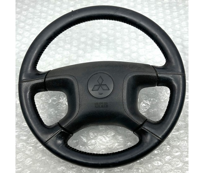 STEERING WHEEL FOR A MITSUBISHI PAJERO/MONTERO - V76W