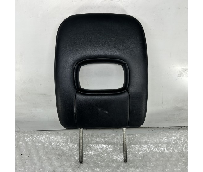 SEAT HEADREST 3RD ROW FOR A MITSUBISHI PAJERO - V78W