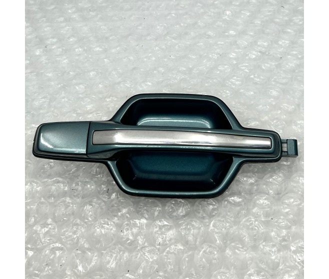 DOOR HANDLE REAR RIGHT FOR A MITSUBISHI PAJERO/MONTERO - V78W