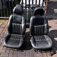 SEAT SET FRONT AND REAR