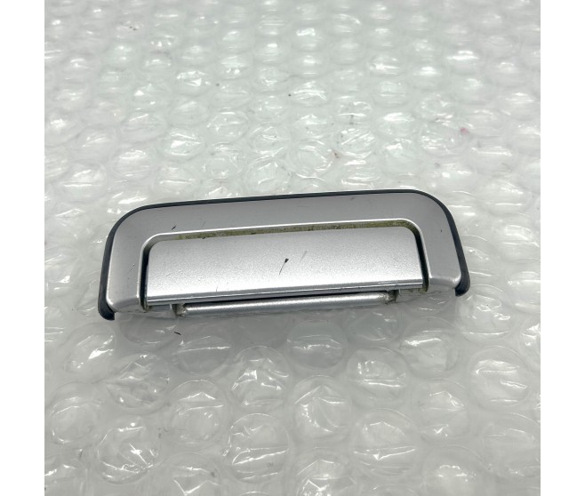 DOOR HANDLE FRONT RIGHT FOR A MITSUBISHI NATIVA - K97W