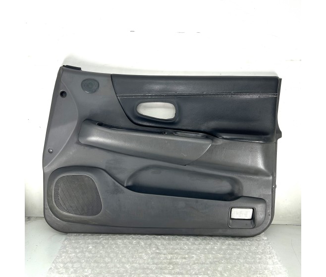 DOOR CARD FRONT RIGHT FOR A MITSUBISHI MONTERO SPORT - K89W