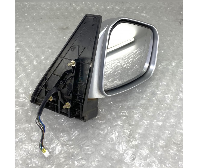 RIGHT DOOR MIRROR FOR A MITSUBISHI PAJERO PININ/MONTERO IO - H77W