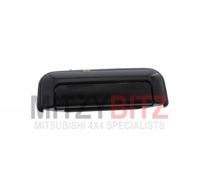 OUTSIDE DOOR HANDLE REAR RIGHT FOR A MITSUBISHI DOOR - 