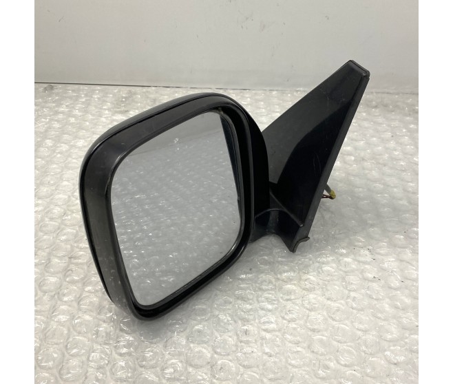 FRONT LEFT DOOR POWER FOLDING WING MIRROR FOR A MITSUBISHI PAJERO/MONTERO - V77W