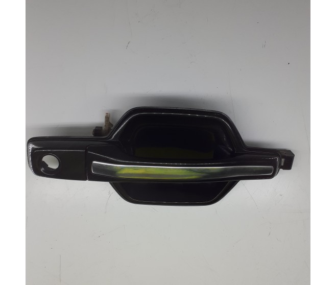 FRONT RIGHT DOOR HANDLE FOR A MITSUBISHI V60,70# - FRONT DOOR LOCKING
