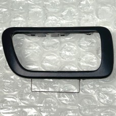 RIGHT INSIDE DOOR HANDLE COVER