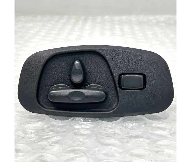 SEAT POWER SWITCH FRONT RIGHT FOR A MITSUBISHI GENERAL (EXPORT) - SEAT