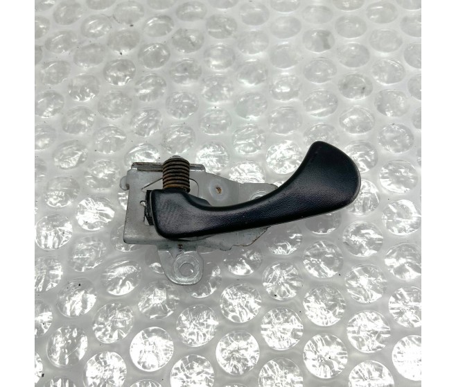 INSIDE DOOR HANDLE FRONT LEFT FOR A MITSUBISHI PAJERO JR - H57A