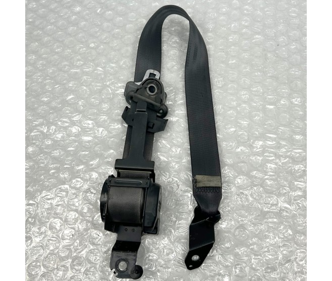 SEAT BELT FRONT RIGHT FOR A MITSUBISHI PAJERO - V21W
