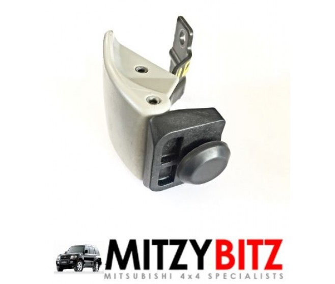 REAR QUARTER WINDOW CATCH LINK & NUT FOR A MITSUBISHI DELICA SPACE GEAR/CARGO - PD4W