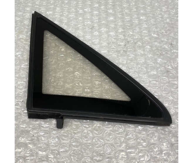 PILLAR WINDOW GLASS FRONT RIGHT FOR A MITSUBISHI PA3W - 2000/2WD/SHORT(WAGON)<95M-> - GLS(3DR),5FM/T CHINA / 1994-06-01 - 2002-05-31 - 