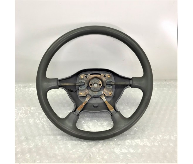 STEERING WHEEL FOR A MITSUBISHI SPACE GEAR/L400 VAN - PD3W