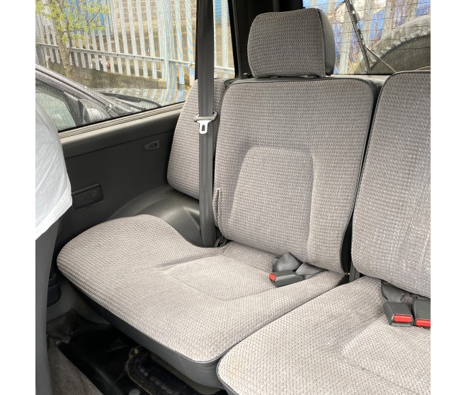 SECOND ROW RIGHT SEAT ONLY FOR A MITSUBISHI PAJERO - V23W