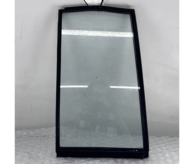DOOR STATIONARY GLASS REAR LEFT FOR A MITSUBISHI PAJERO/MONTERO - V45W