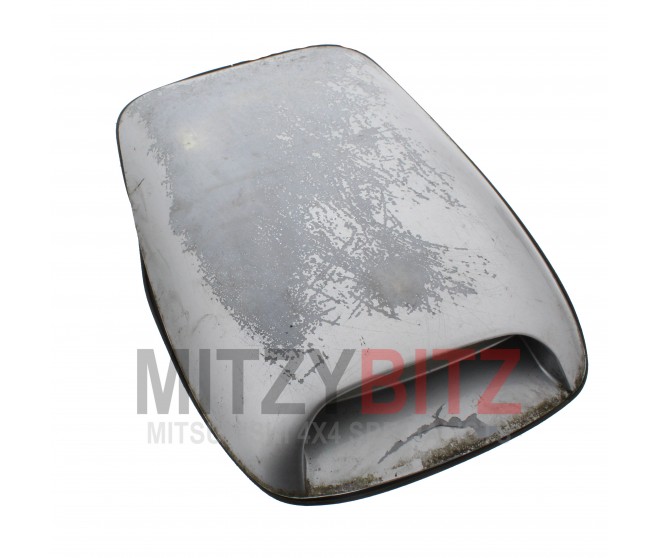 BONNET AIR SCOOP ( NEEDS RESPRAY ) FOR A MITSUBISHI CHALLENGER - K94W