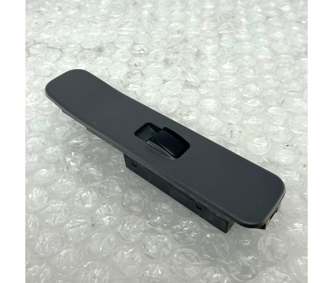 WINDOW SWITCH TRIM FRONT LEFT FOR A MITSUBISHI CHALLENGER - K97WG