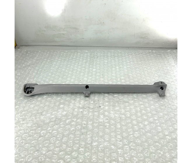 REAR SHELF HOLDER RIGHT FOR A MITSUBISHI CHALLENGER - K94W