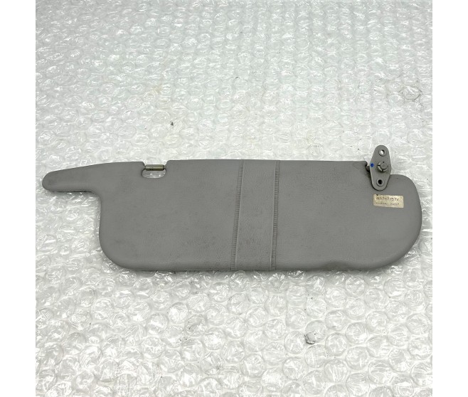 SUNVISOR RIGHT FOR A MITSUBISHI L200 - K76T